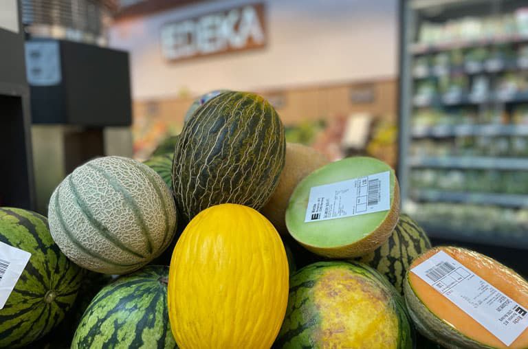 Millionen von Melonen bei EDEKA Hirche